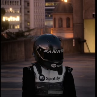 gravity743