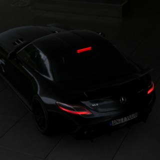 ///AMG