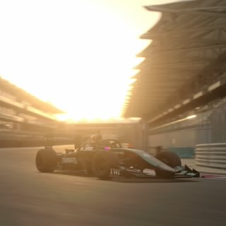 1Norris_McLaren