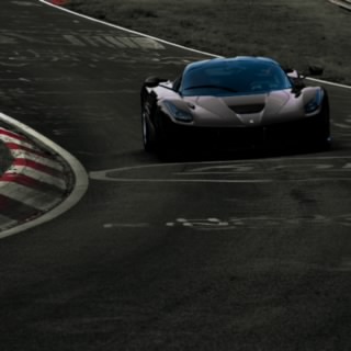 MP4 FERRARI